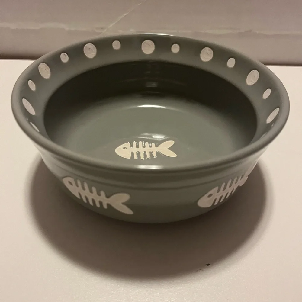 Signature PAWS & FISH PET BOWL Dog cat food water dish Ceramic, Fish Bone